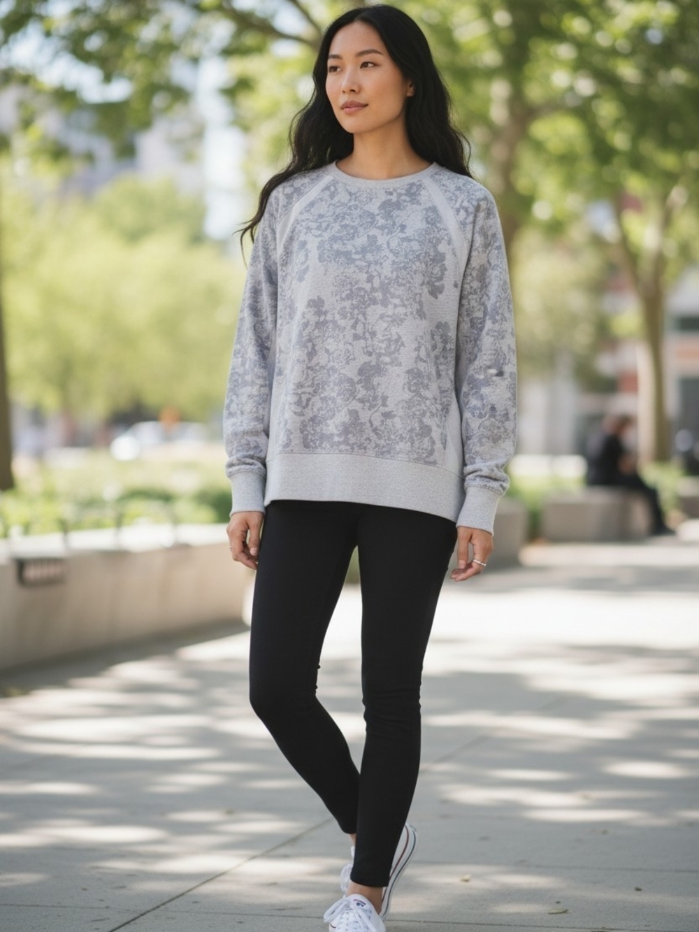 Old Navy Active Women’s XL Gray Floral Mesh Athletic Sweatshirt Pullover - Picture 8 of 8